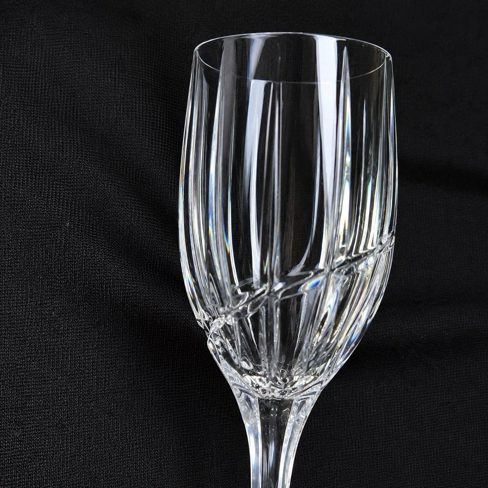 Mikasa Uptown Crystal Water Wine Goblets Set of 4 Clear Vertical Swirl Cut 9in